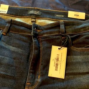 Judy blue denim wash non distressed